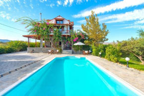 Гостиница Villa Zoi  Геннадио